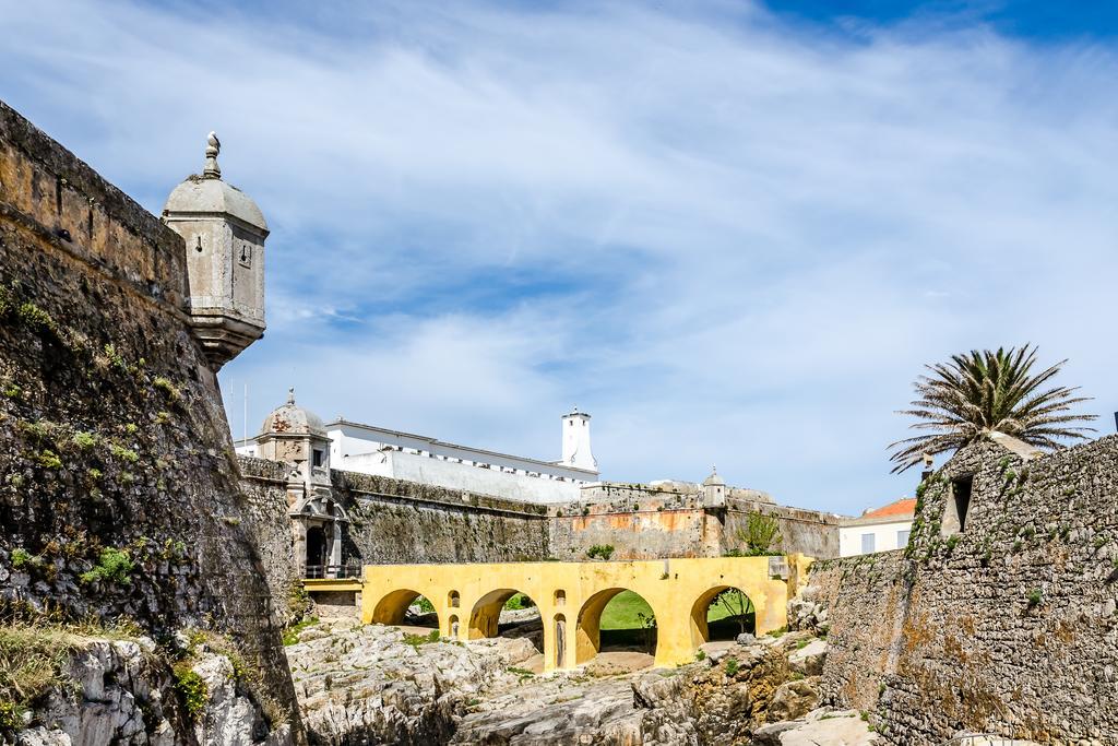 KateKero Bed & Breakfast Peniche Bagian luar foto