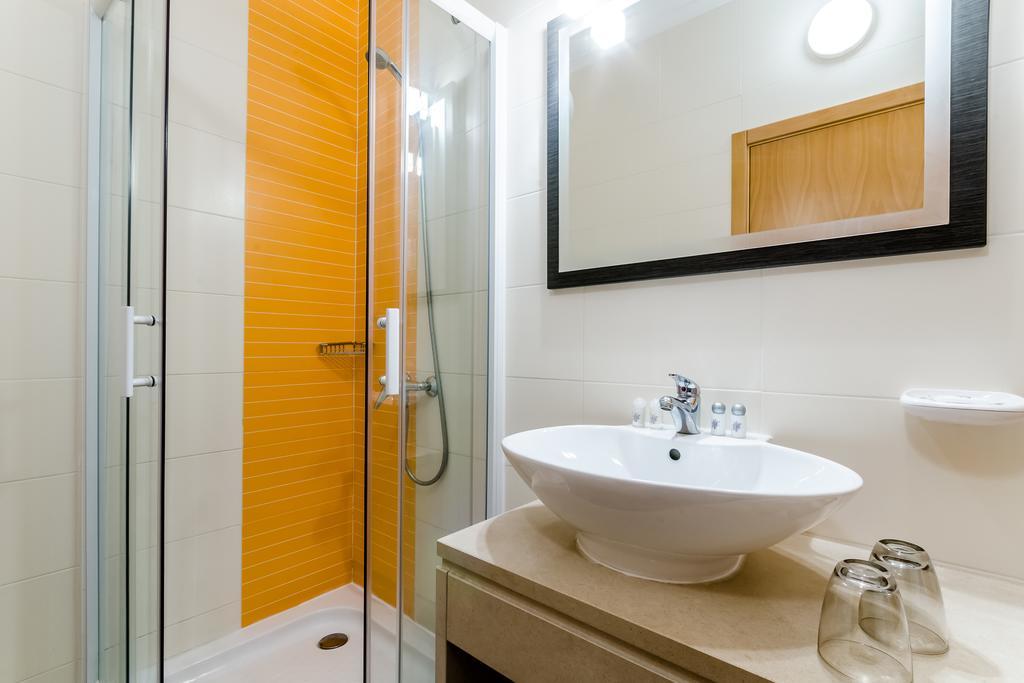 KateKero Bed & Breakfast Peniche Bagian luar foto